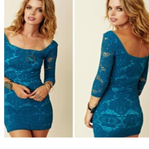 FREE PEOPLE LACE SCOOP NECK MINI BODYCON DRESS LINED BODY PUFFY ROUCHED SLEEVES - Picture 1 of 6